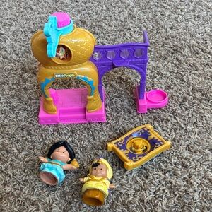 Fisher-Price Little People Disney Princess Jasmine's Friendship Palace playset